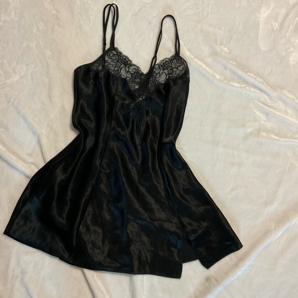 Vintage Victorias Secret Black Lace Slip On - Picture 1 of 7